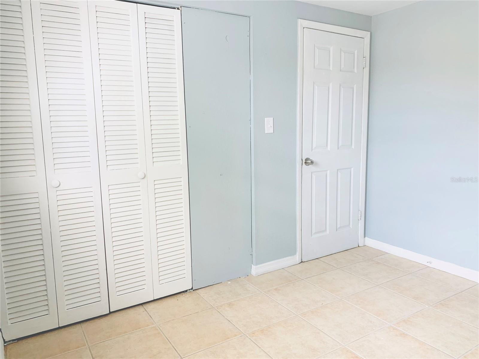 8807 N MULBERRY ST #B, TAMPA, FL, 33604