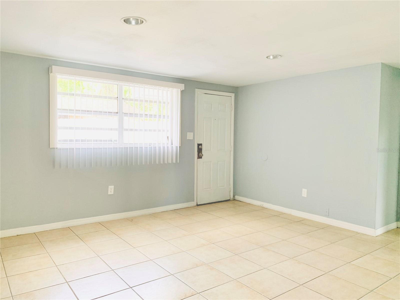 8807 N MULBERRY ST #B, TAMPA, FL, 33604