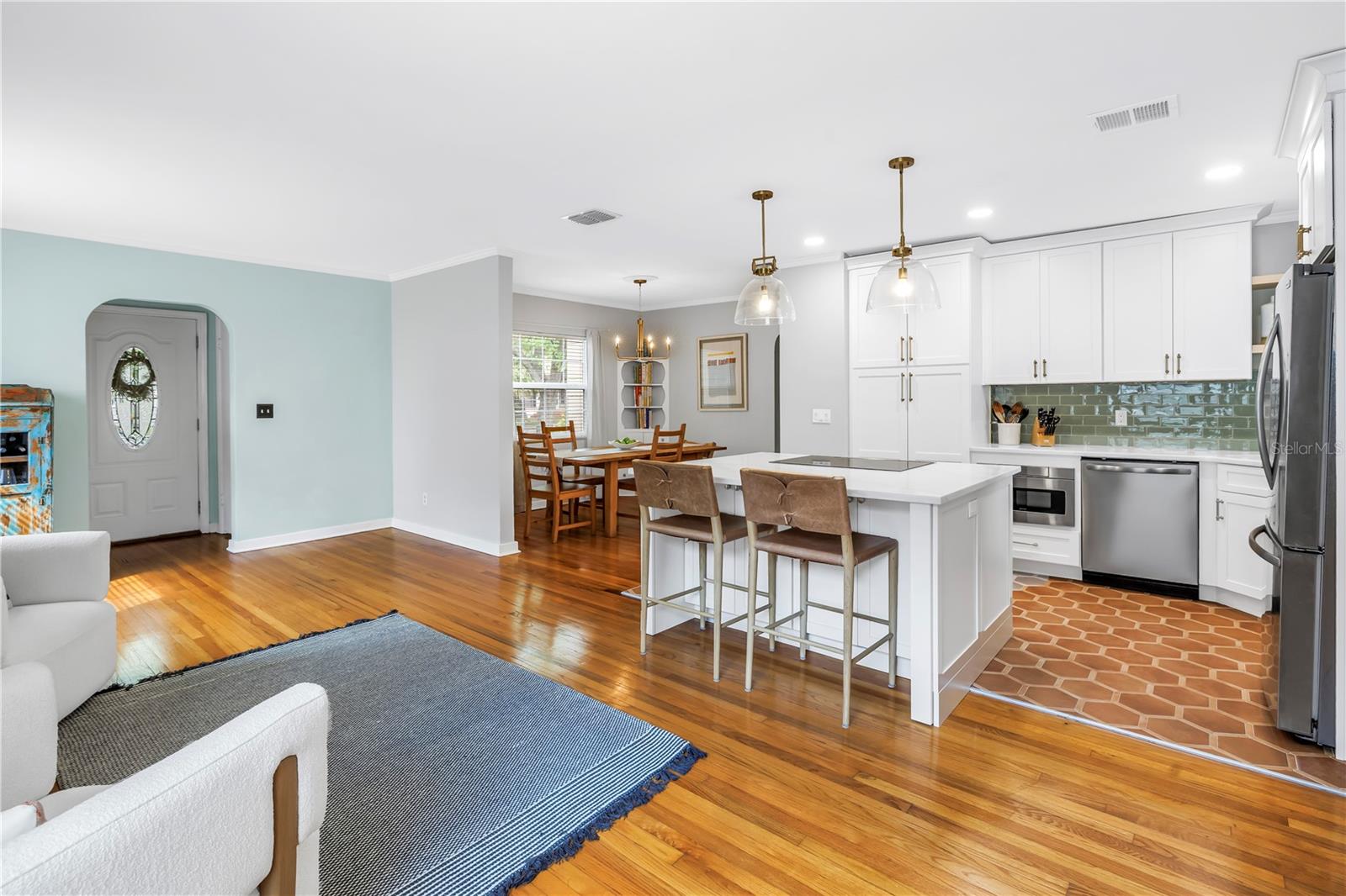 138 17TH AVE N, ST PETERSBURG, FL, 33704