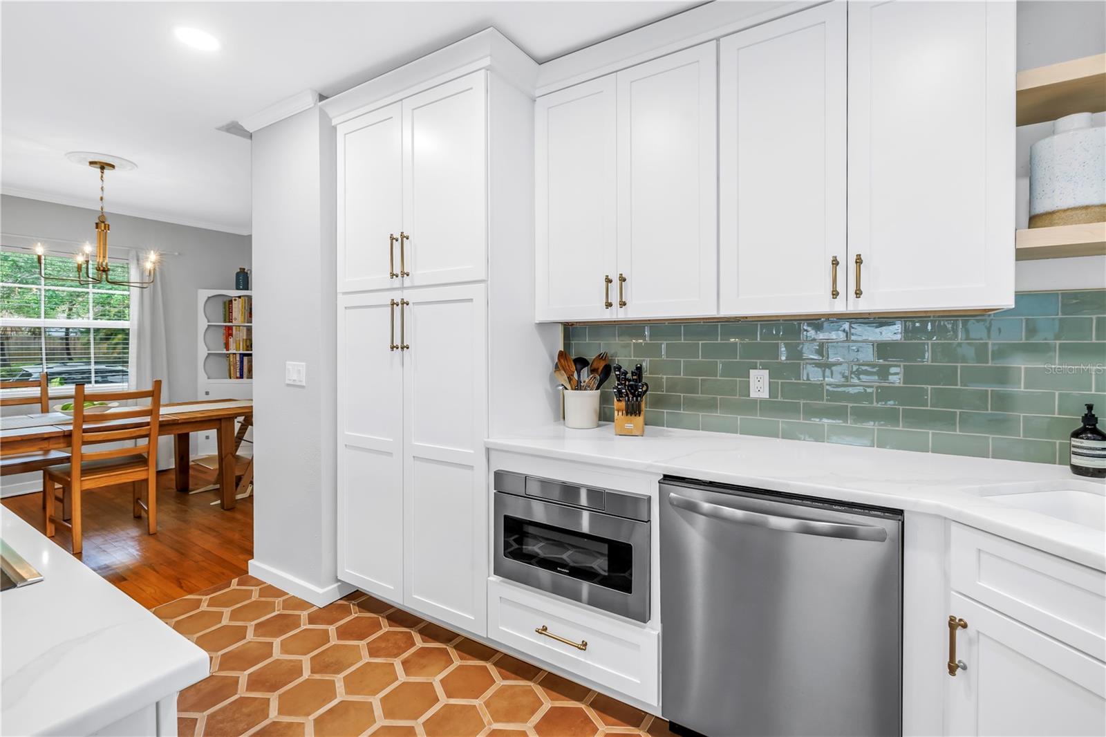 138 17TH AVE N, ST PETERSBURG, FL, 33704