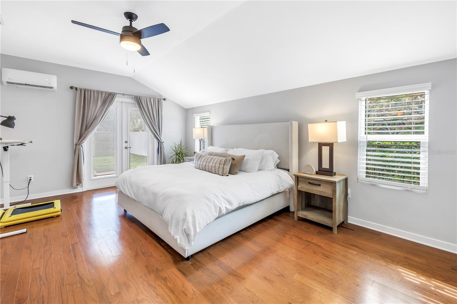 138 17TH AVE N, ST PETERSBURG, FL, 33704