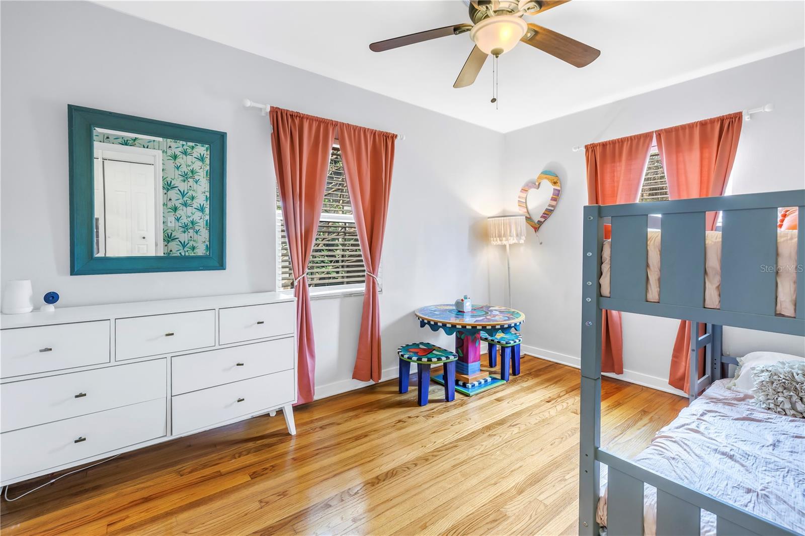 138 17TH AVE N, ST PETERSBURG, FL, 33704