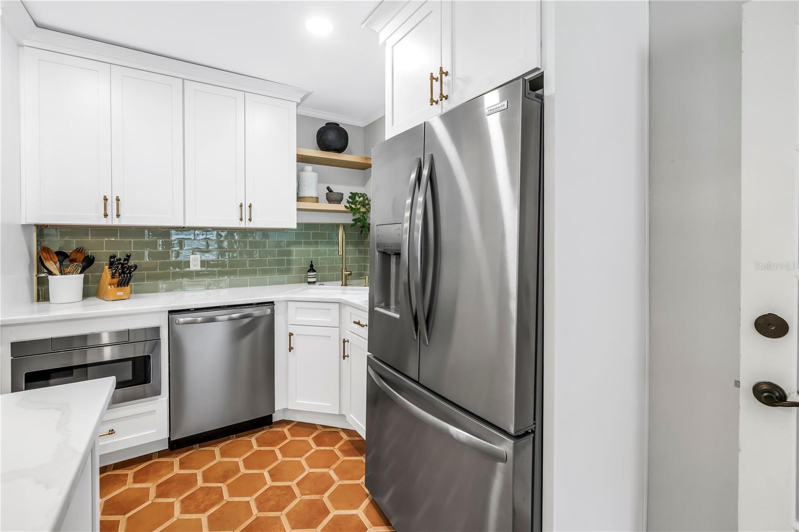 138 17TH AVE N, ST PETERSBURG, FL, 33704