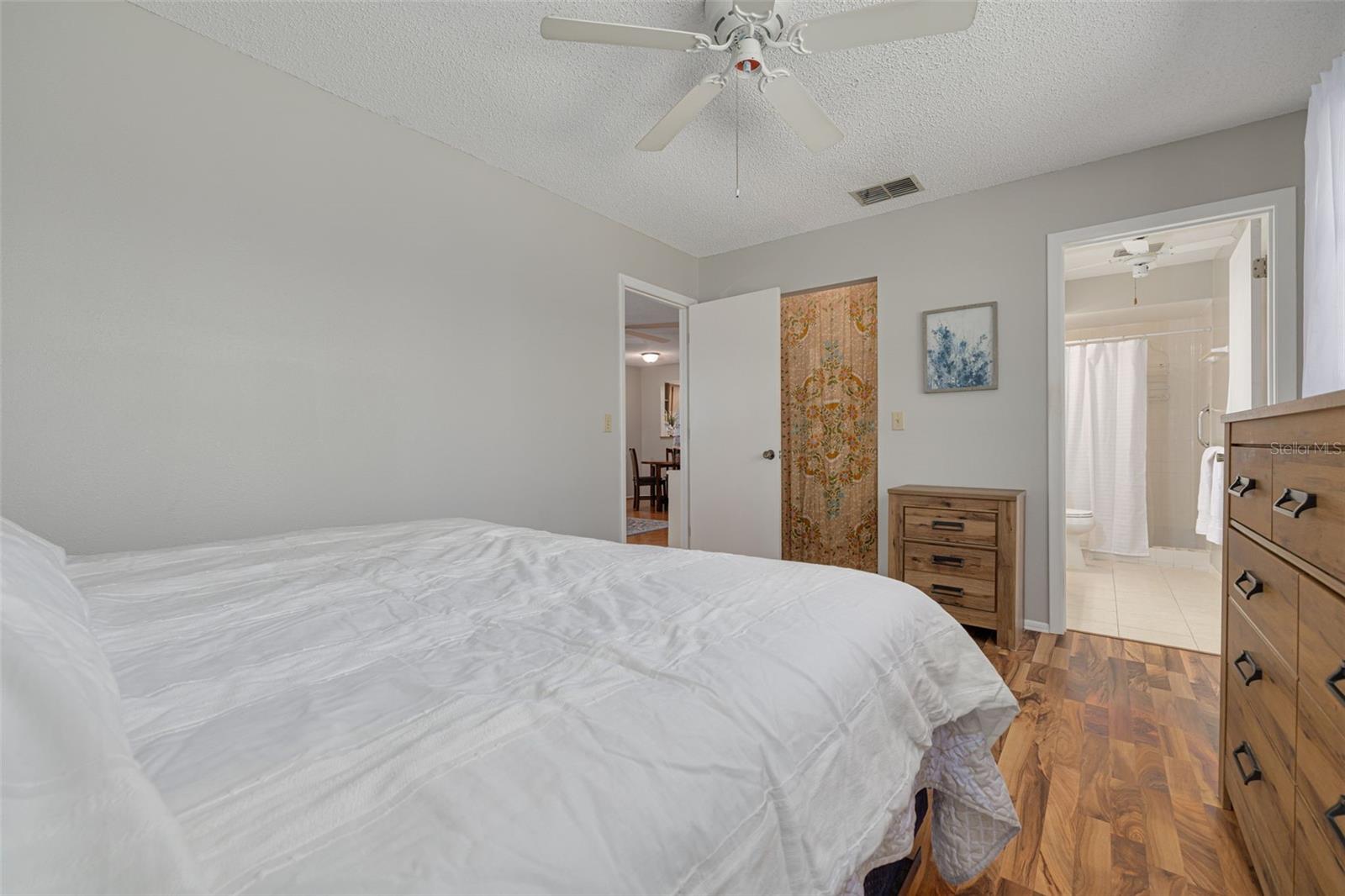 1201 MONTROSE PL, DUNEDIN, FL, 34698