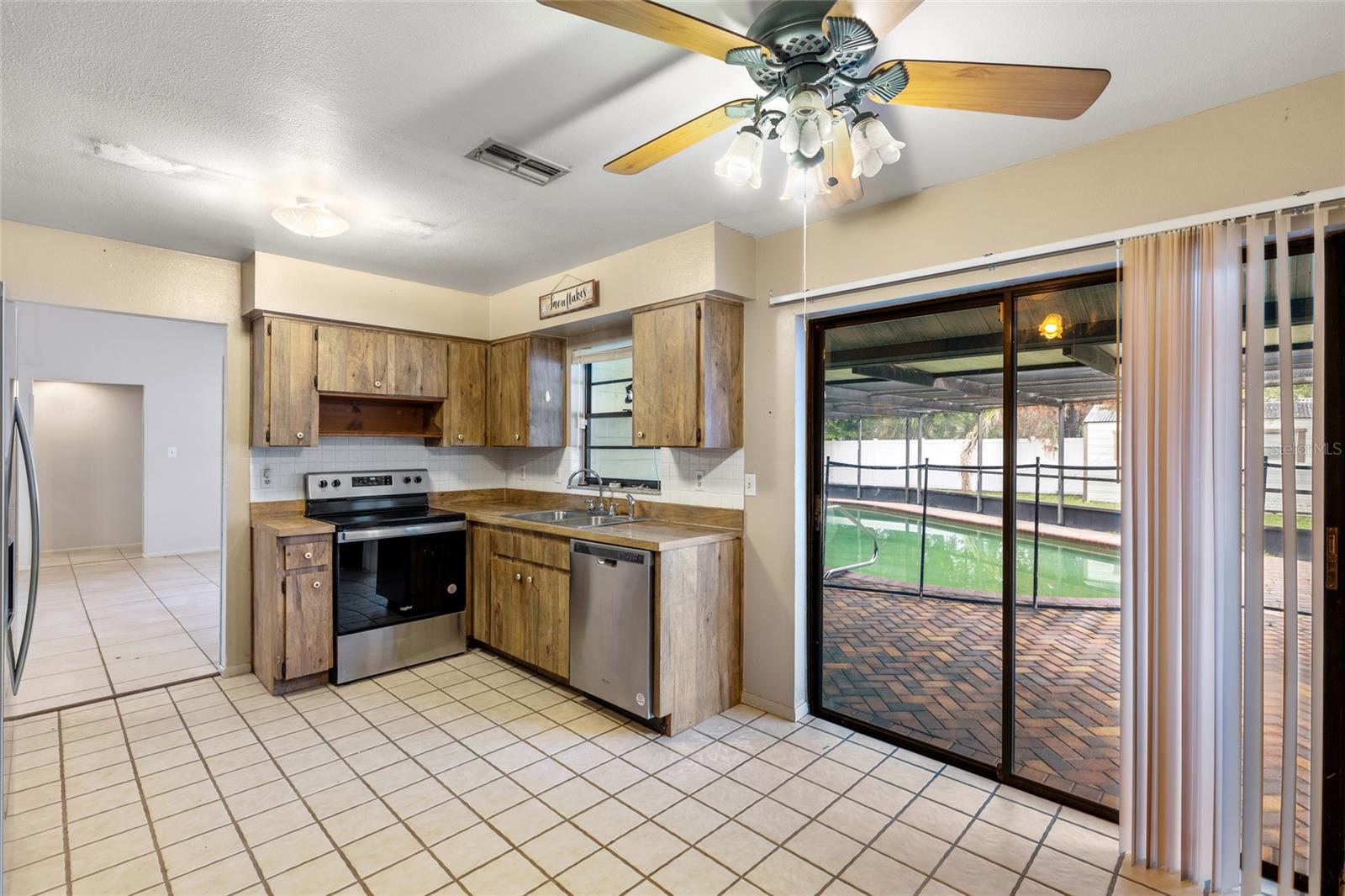 1727 LAKE CREST AVE, BRANDON, FL, 33510