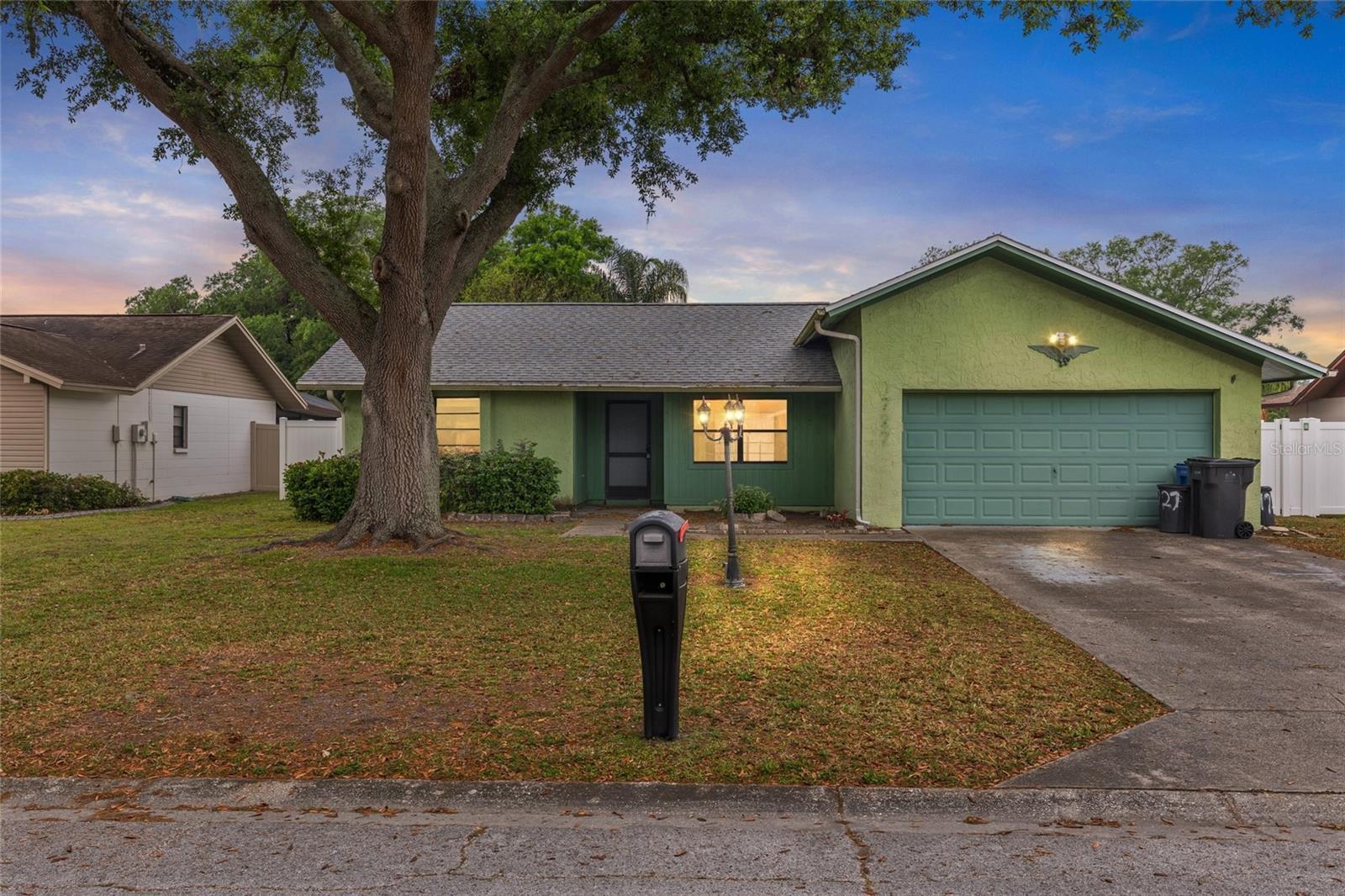 1727 LAKE CREST AVE, BRANDON, FL, 33510