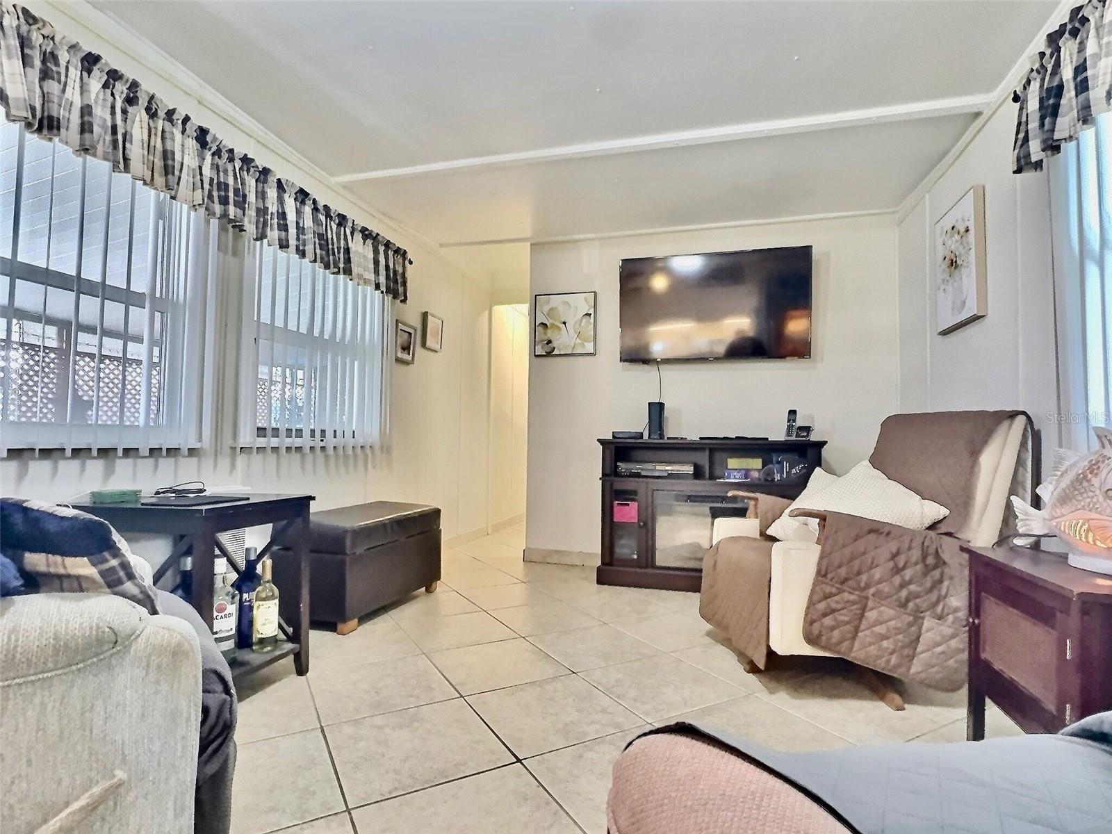 800 32ND AVE S #606, ST PETERSBURG, FL, 33705