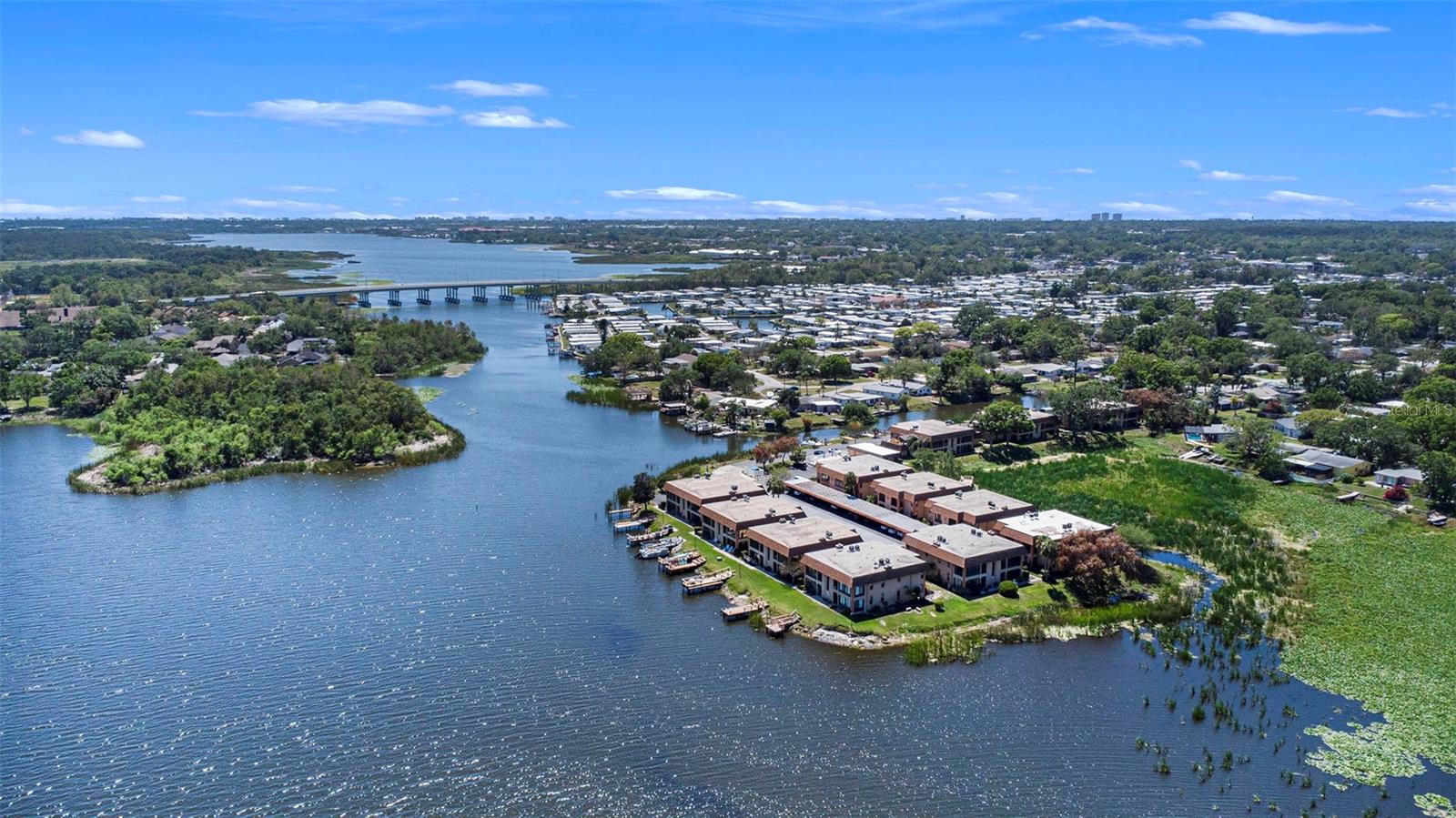 10216 SEMINOLE ISLAND DR, LARGO, FL, 33773
