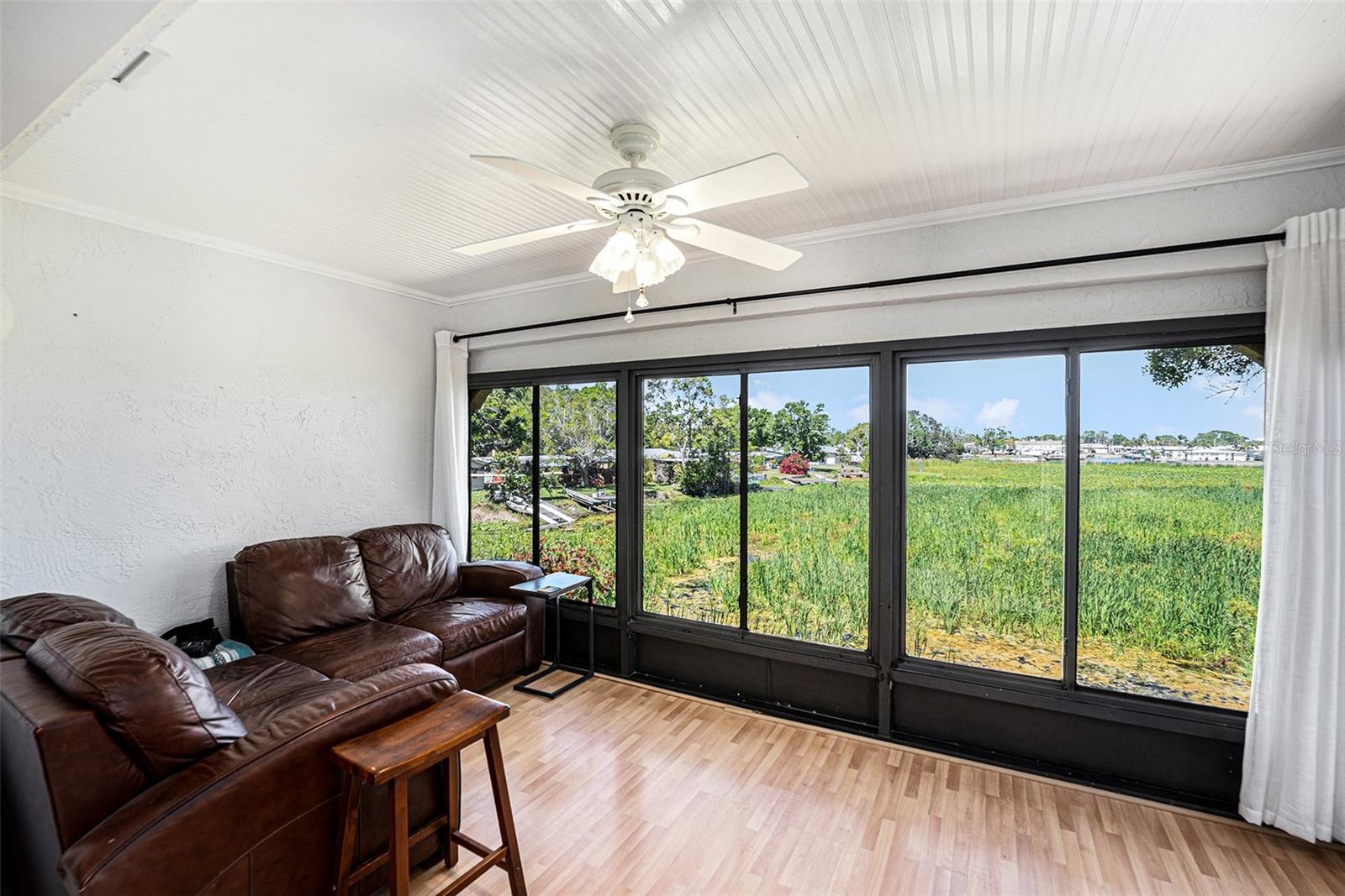 10216 SEMINOLE ISLAND DR, LARGO, FL, 33773