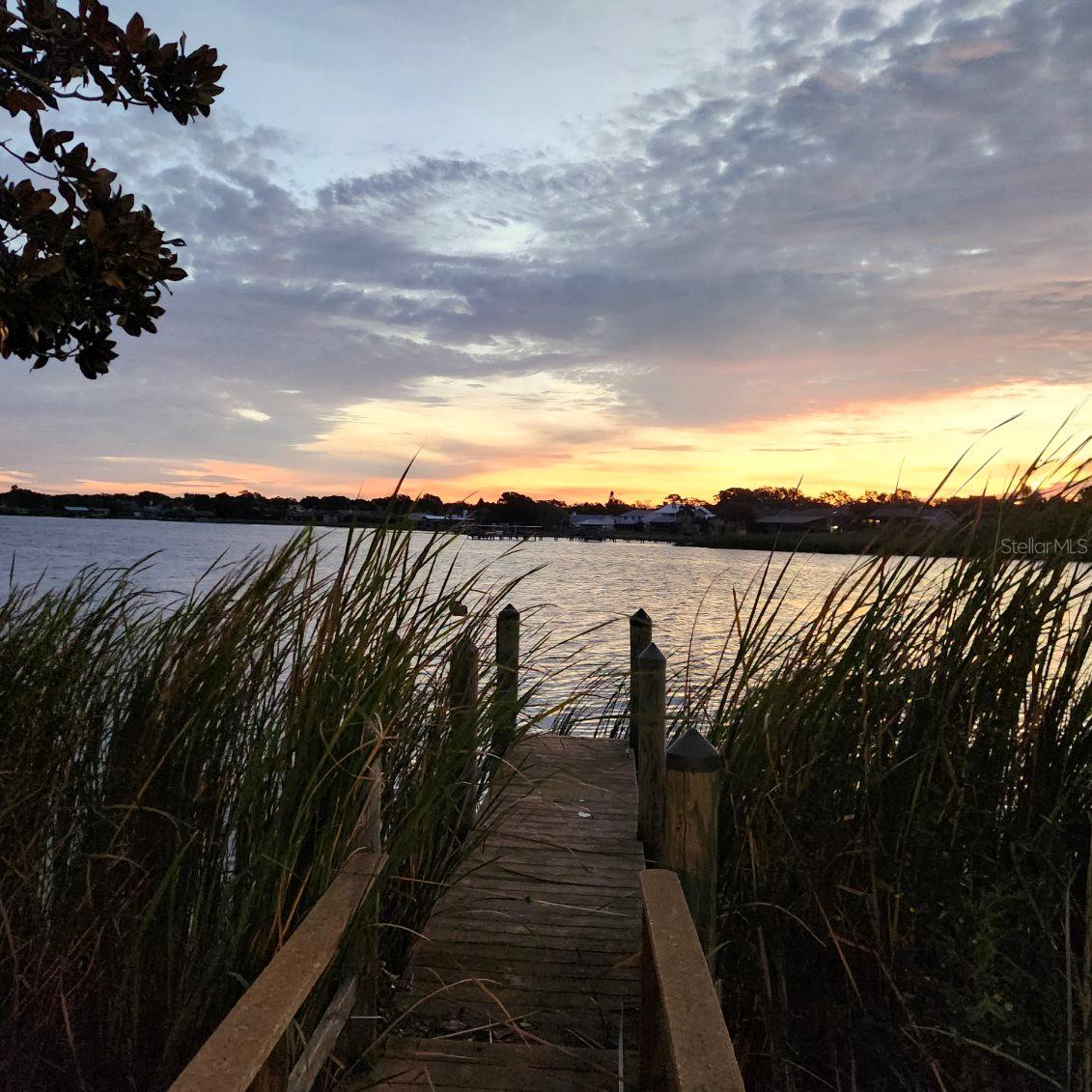 10216 SEMINOLE ISLAND DR, LARGO, FL, 33773