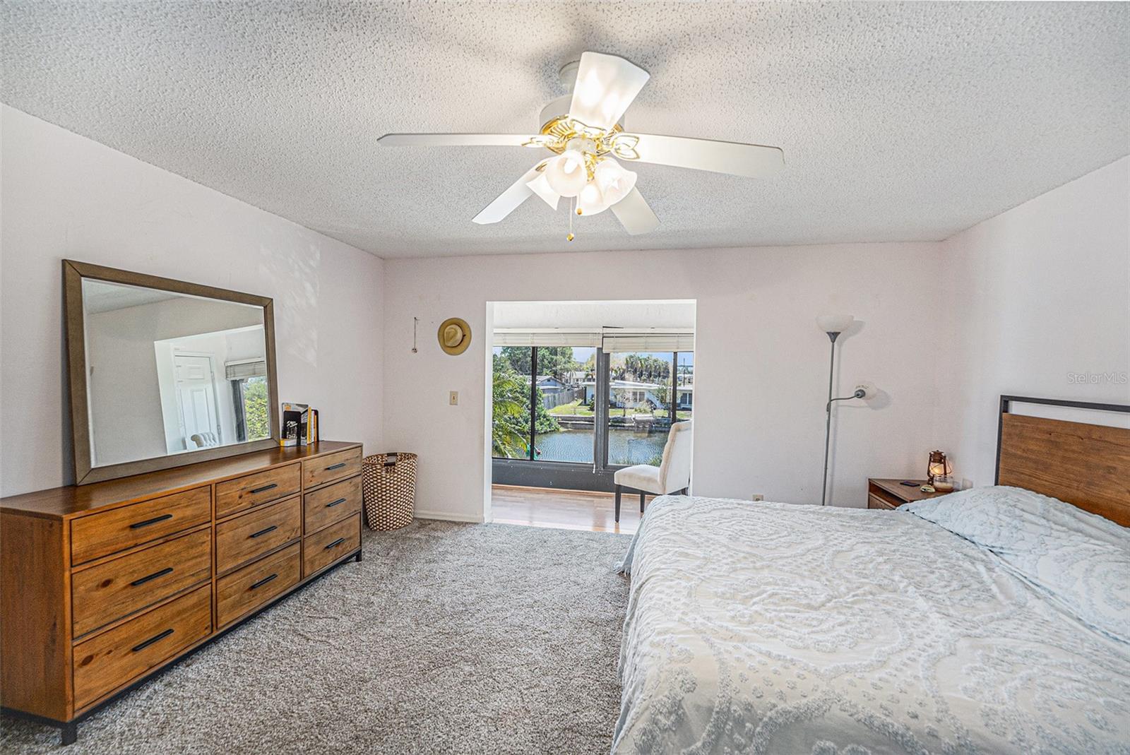 10216 SEMINOLE ISLAND DR, LARGO, FL, 33773