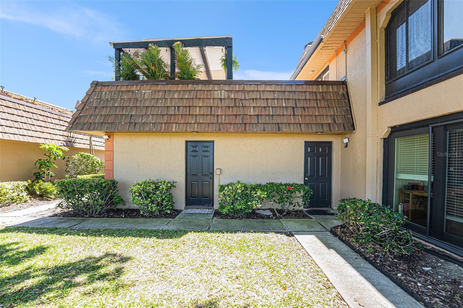 10216 SEMINOLE ISLAND DR, LARGO, FL, 33773