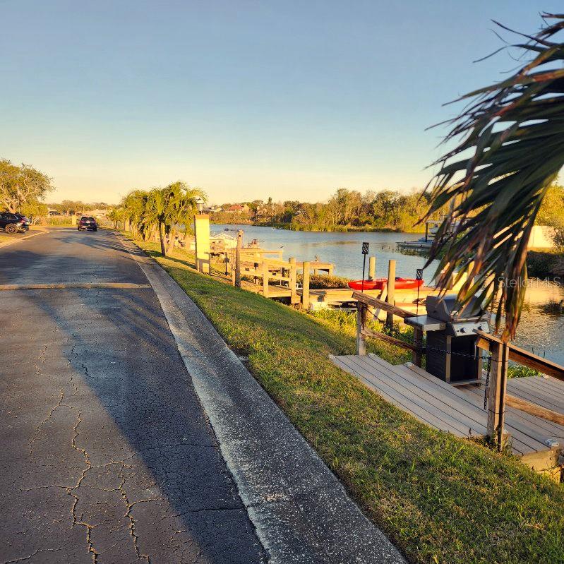 10216 SEMINOLE ISLAND DR, LARGO, FL, 33773