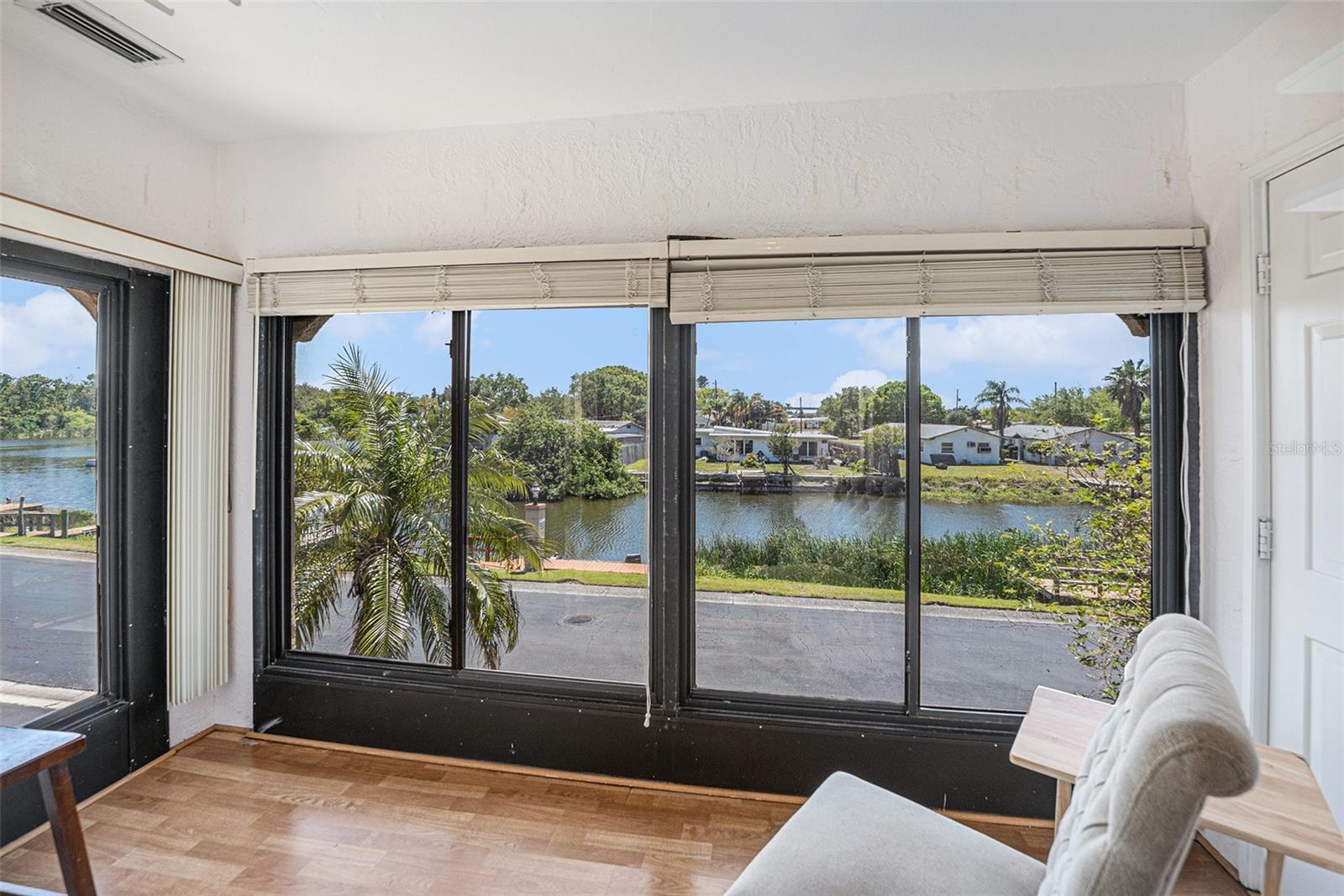 10216 SEMINOLE ISLAND DR, LARGO, FL, 33773