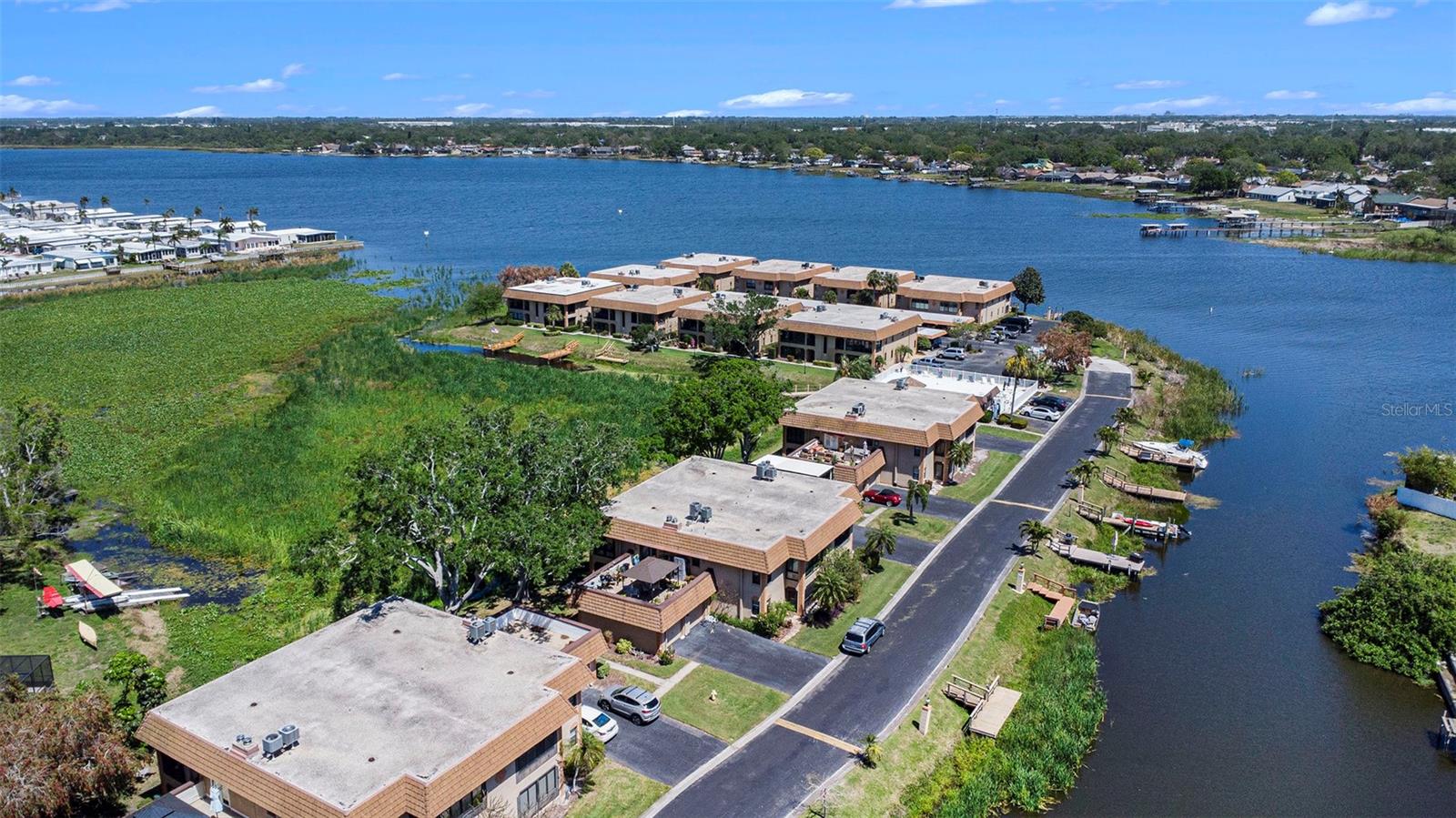 10216 SEMINOLE ISLAND DR, LARGO, FL, 33773