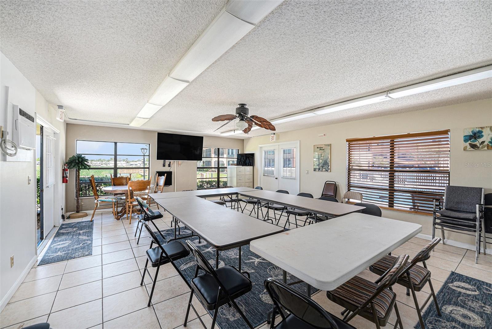 10216 SEMINOLE ISLAND DR, LARGO, FL, 33773