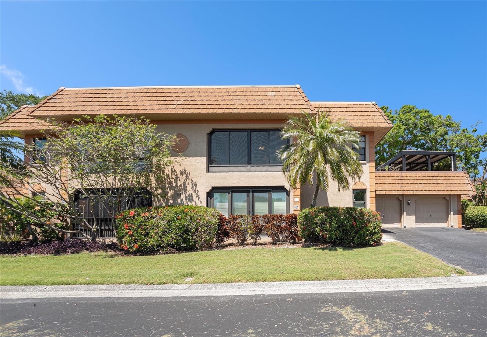 10216 SEMINOLE ISLAND DR, LARGO, FL, 33773