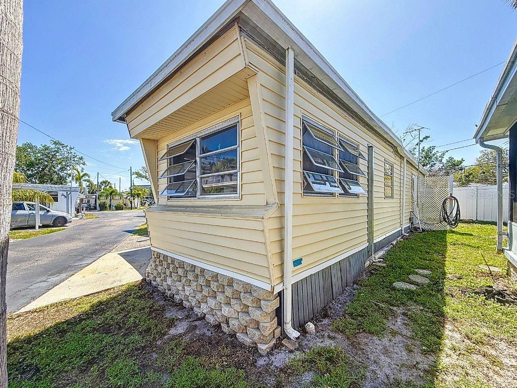 8620 42ND PL #13, ST PETERSBURG, FL, 33709