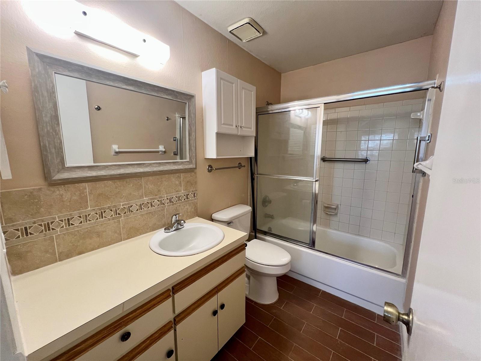 8117 SHELDON SHORES DR, TAMPA, FL, 33615