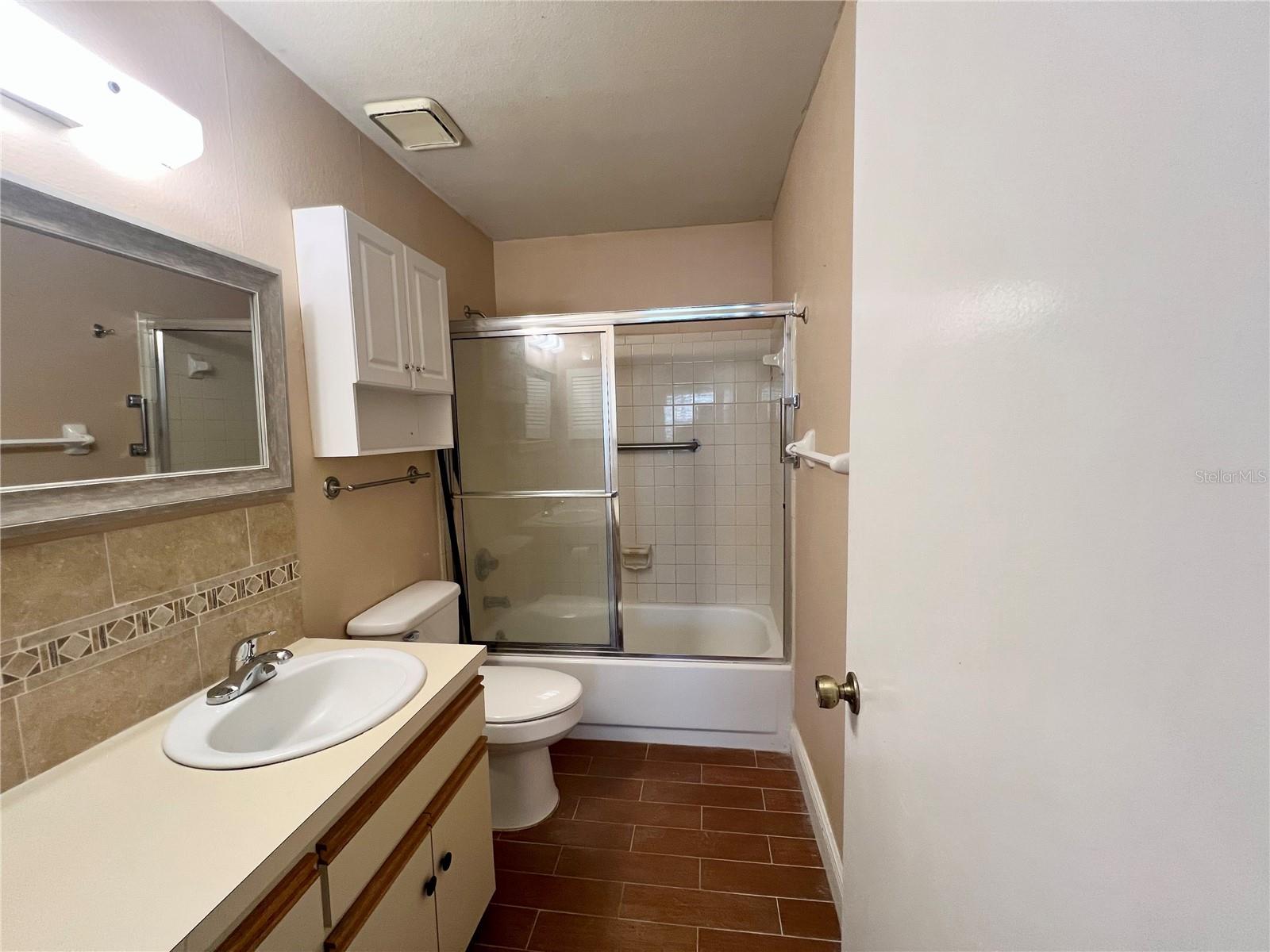 8117 SHELDON SHORES DR, TAMPA, FL, 33615