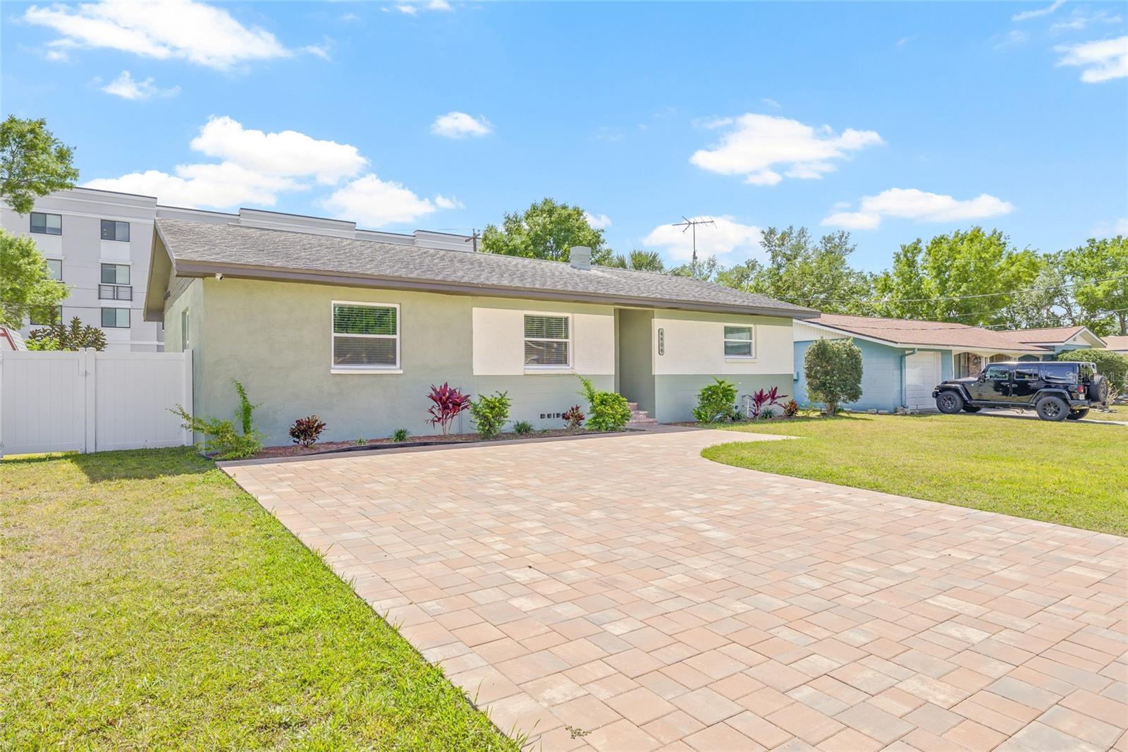4406 W BAY COURT AVE, TAMPA, FL, 33611