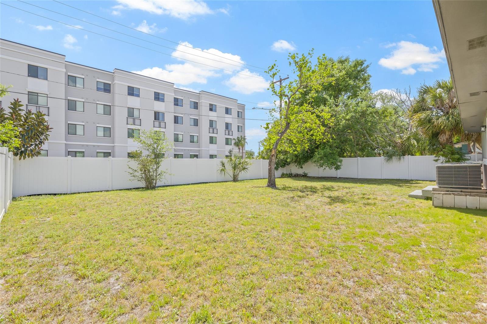 4406 W BAY COURT AVE, TAMPA, FL, 33611
