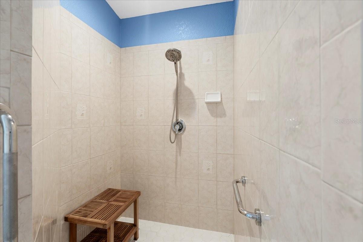 1091 ROTONDA CIR, ROTONDA WEST, FL, 33947