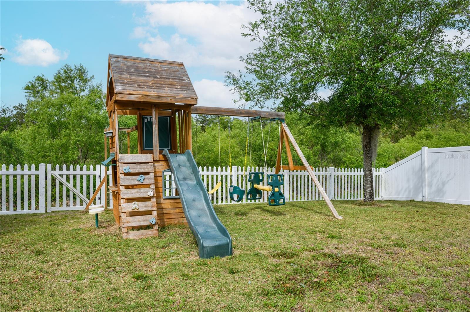 1731 POINT O WOODS CT, MOUNT DORA, FL, 32757