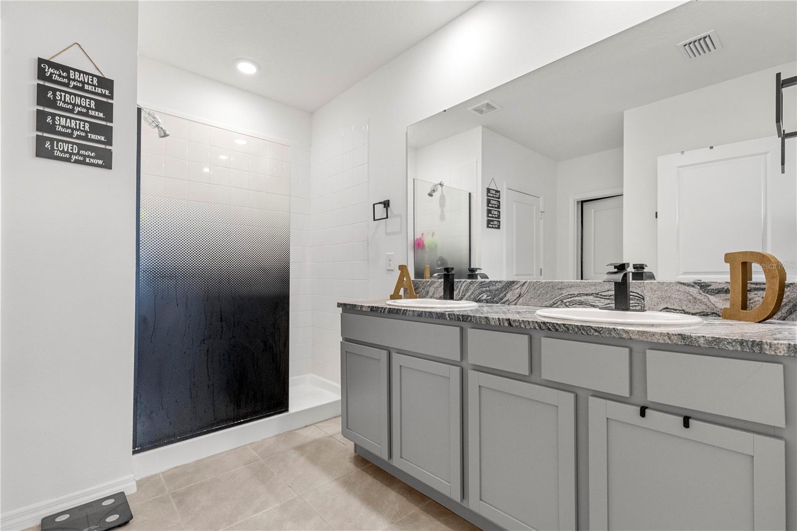 8246 DOLPHIN BLUFF BLVD, WESLEY CHAPEL, FL, 33545