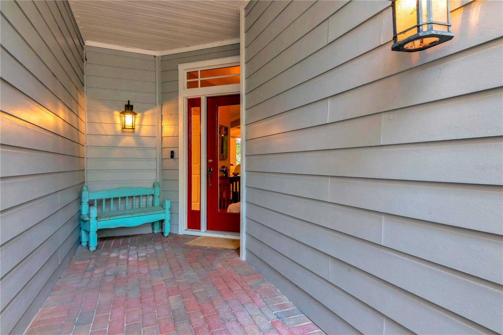 2837 BAYSHORE TRAILS DR, TAMPA, FL, 33611