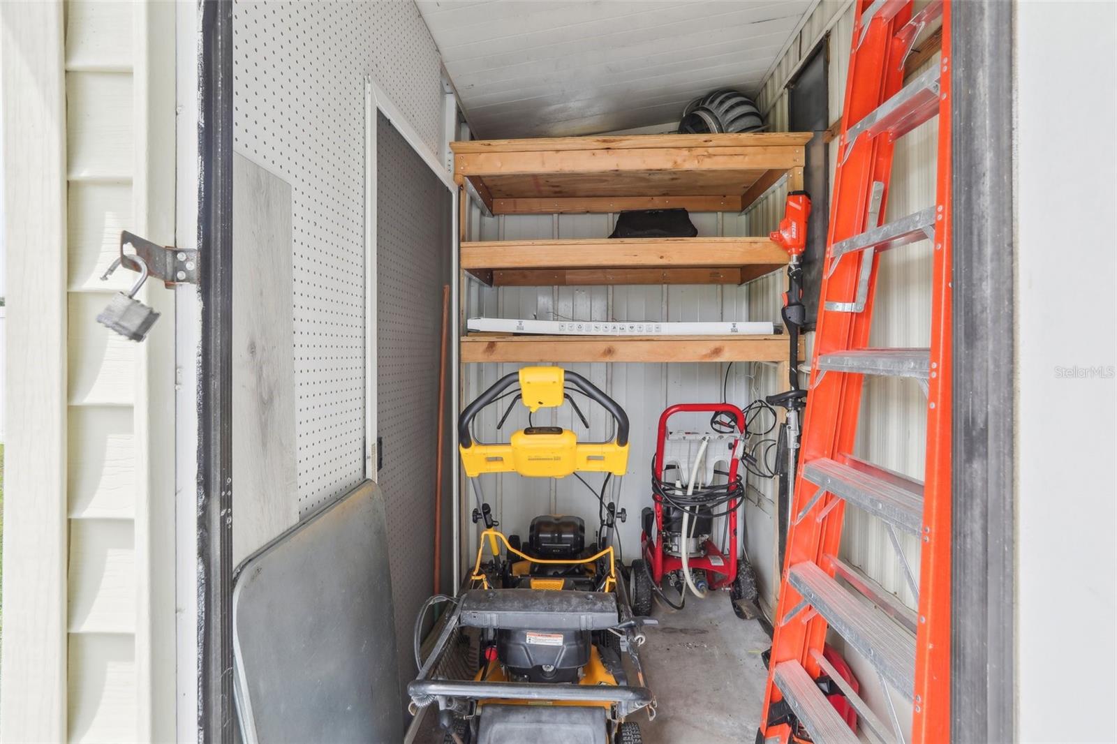 4101 JOYFUL LN, ZEPHYRHILLS, FL, 33541