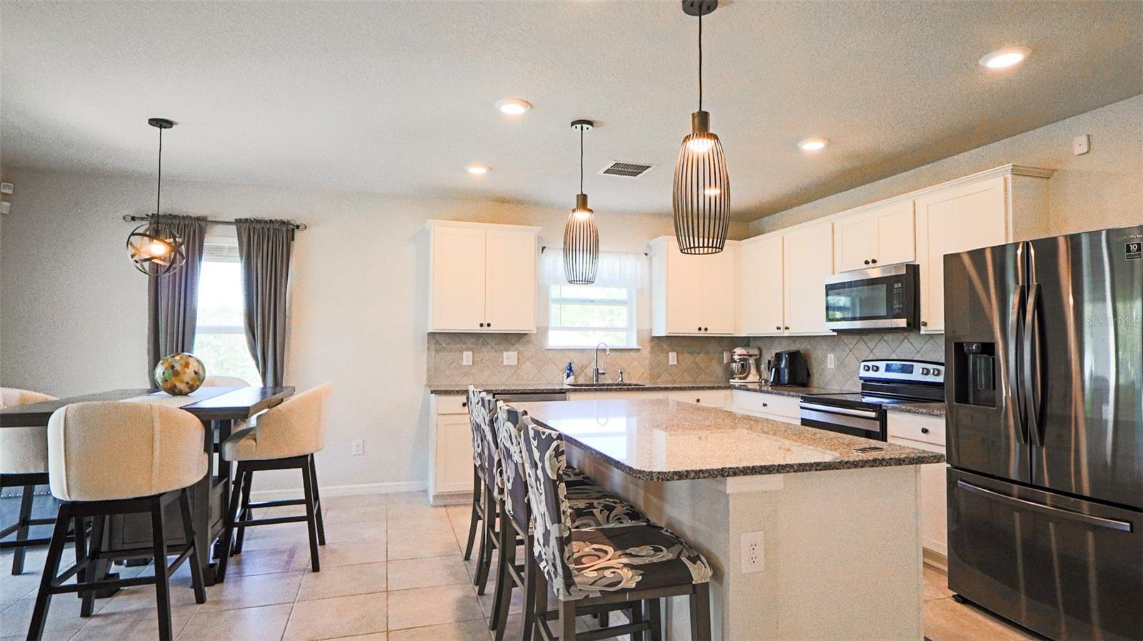 901 GOLDEN SHINER AVE, RUSKIN, FL, 33570