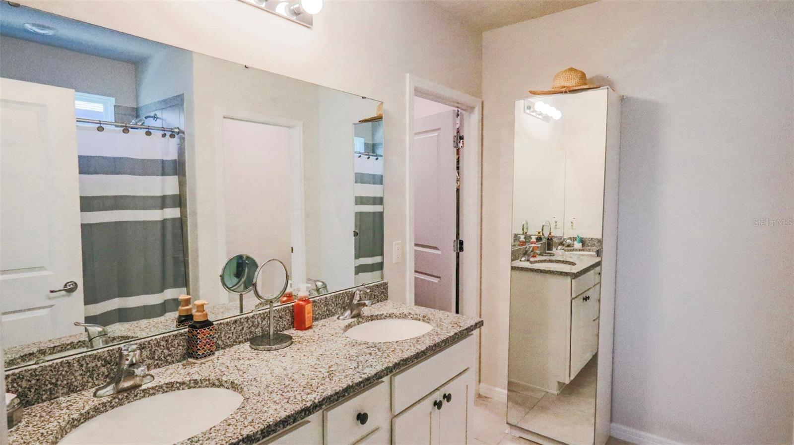 901 GOLDEN SHINER AVE, RUSKIN, FL, 33570