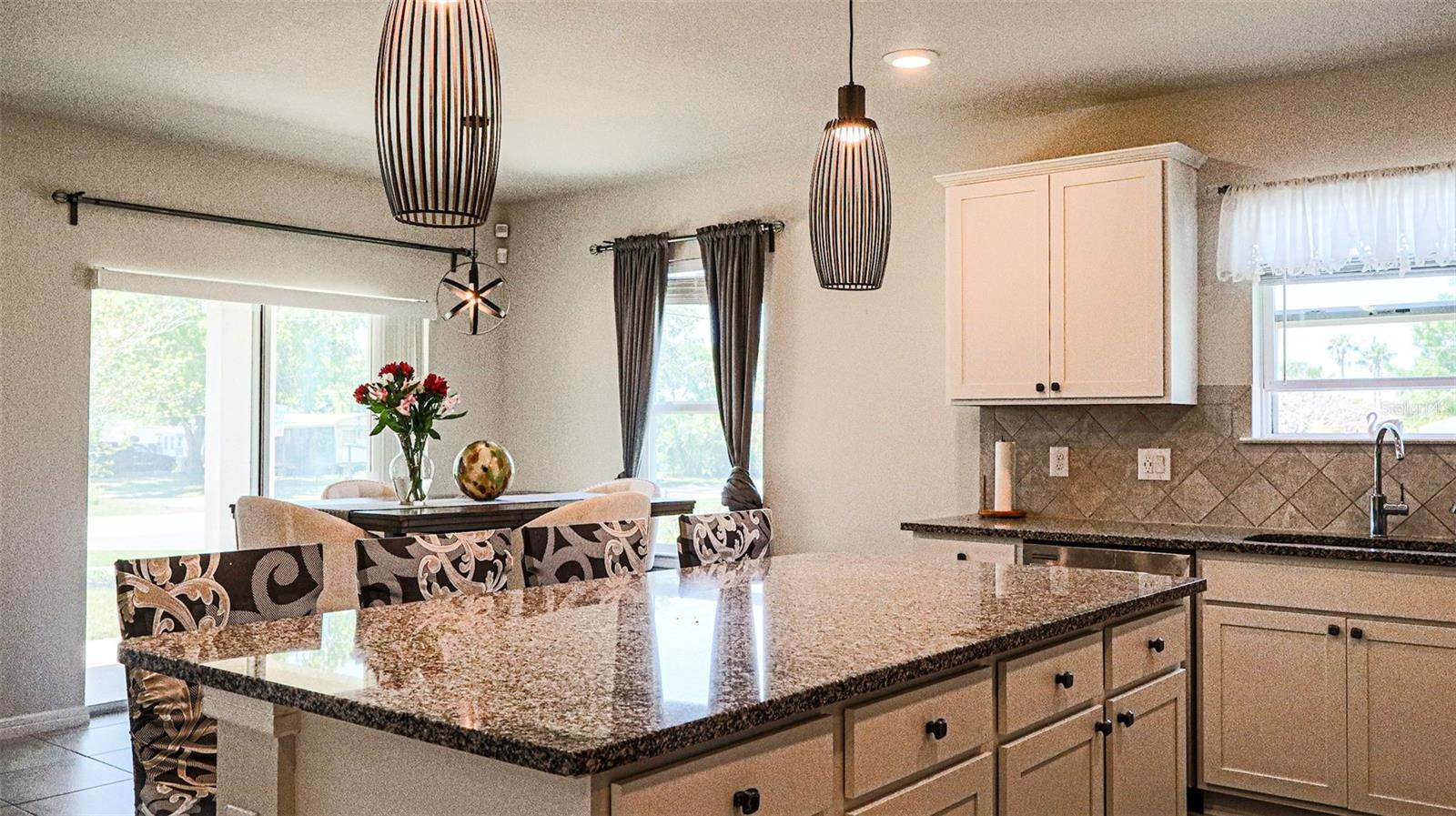 901 GOLDEN SHINER AVE, RUSKIN, FL, 33570