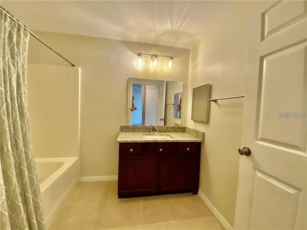 5655 BENTGRASS DR #9-111, SARASOTA, FL, 34235