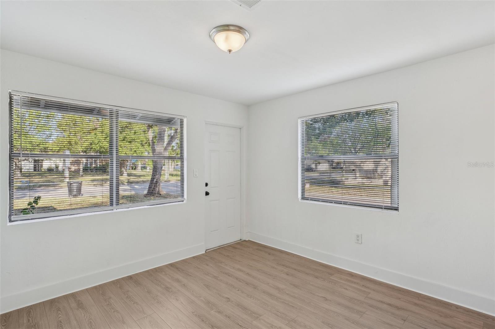 1300 37TH ST S, ST PETERSBURG, FL, 33711
