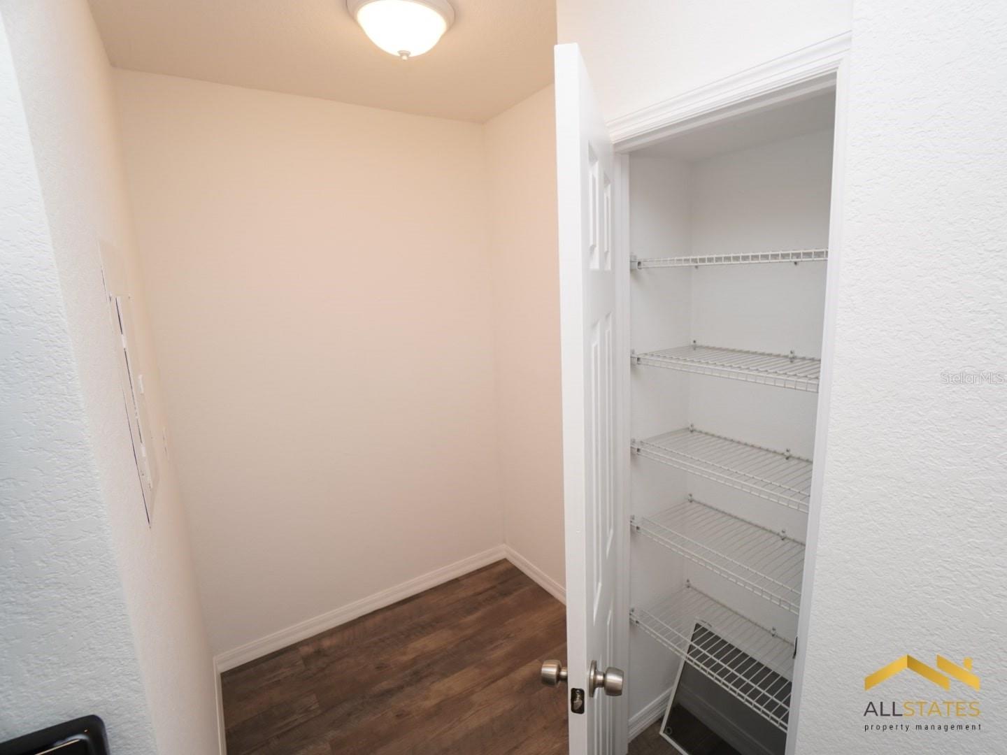 2037 WEST PINE STREET, ORLANDO, FL, 32805
