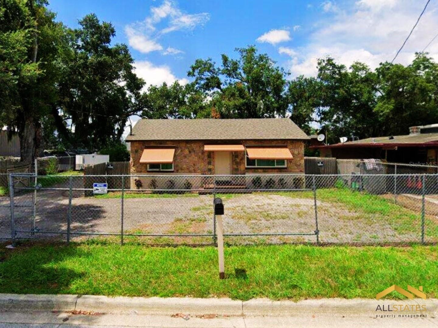 2037 WEST PINE STREET, ORLANDO, FL, 32805