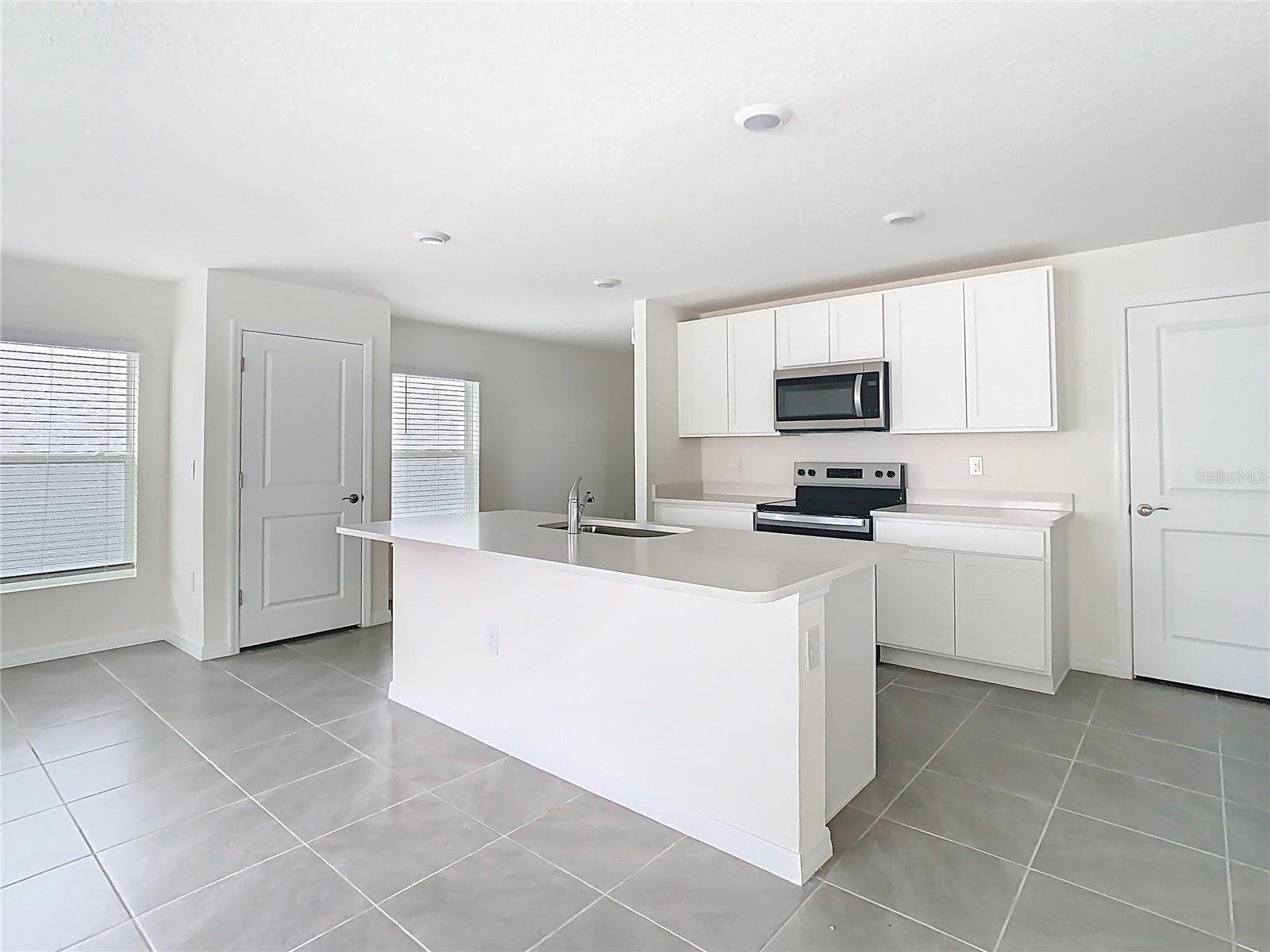 31017 SILVER STAGE DR, BROOKSVILLE, FL, 34602