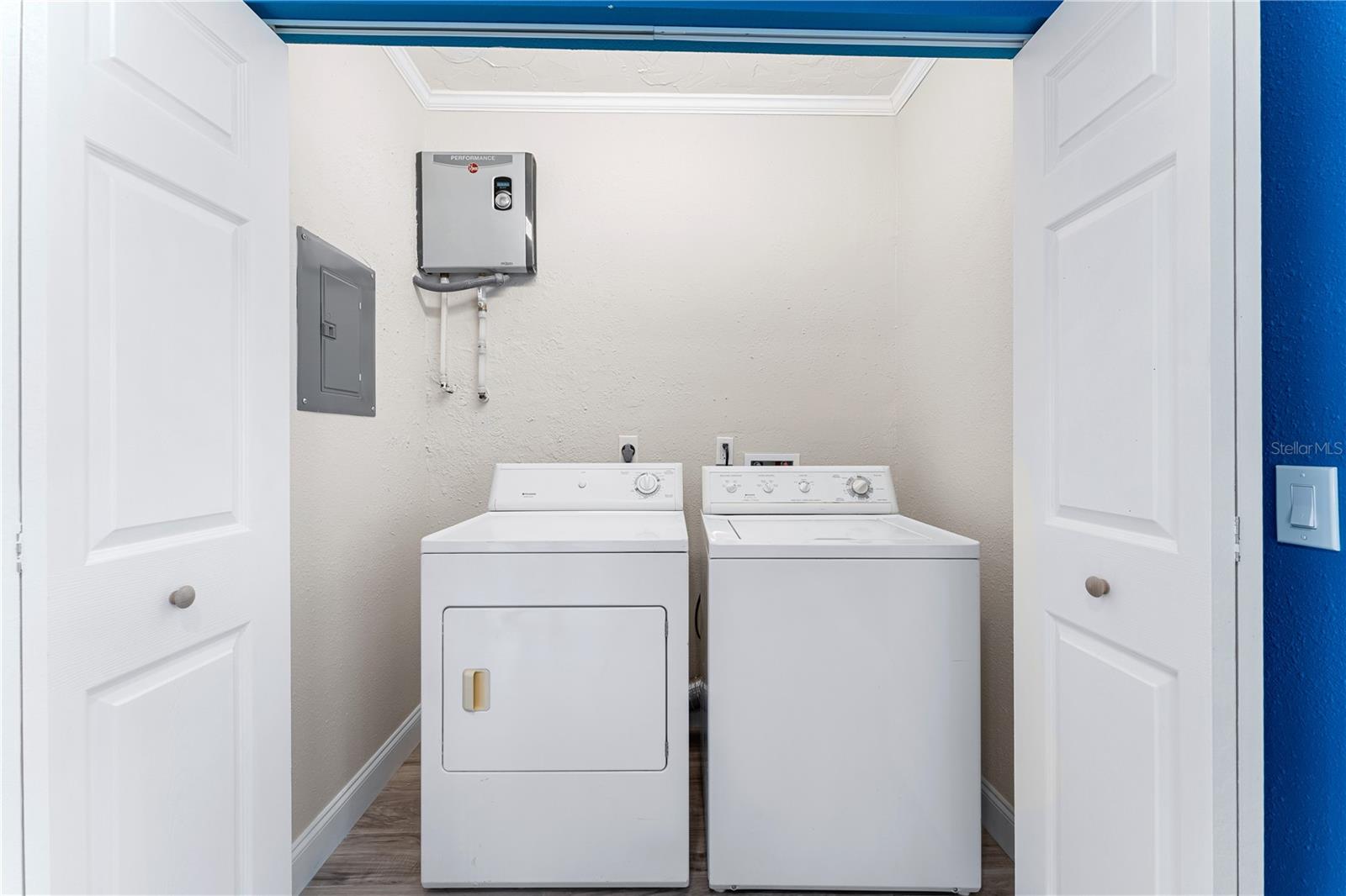 2225 ALICE RD, SARASOTA, FL, 34231