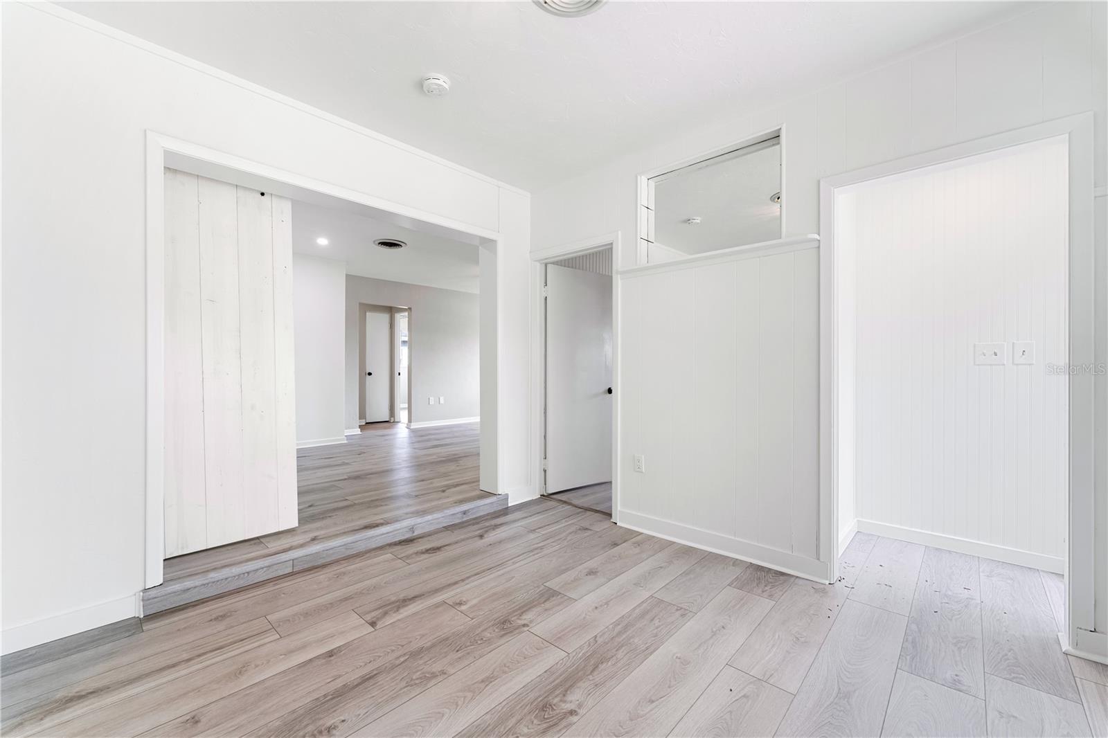 2225 ALICE RD, SARASOTA, FL, 34231