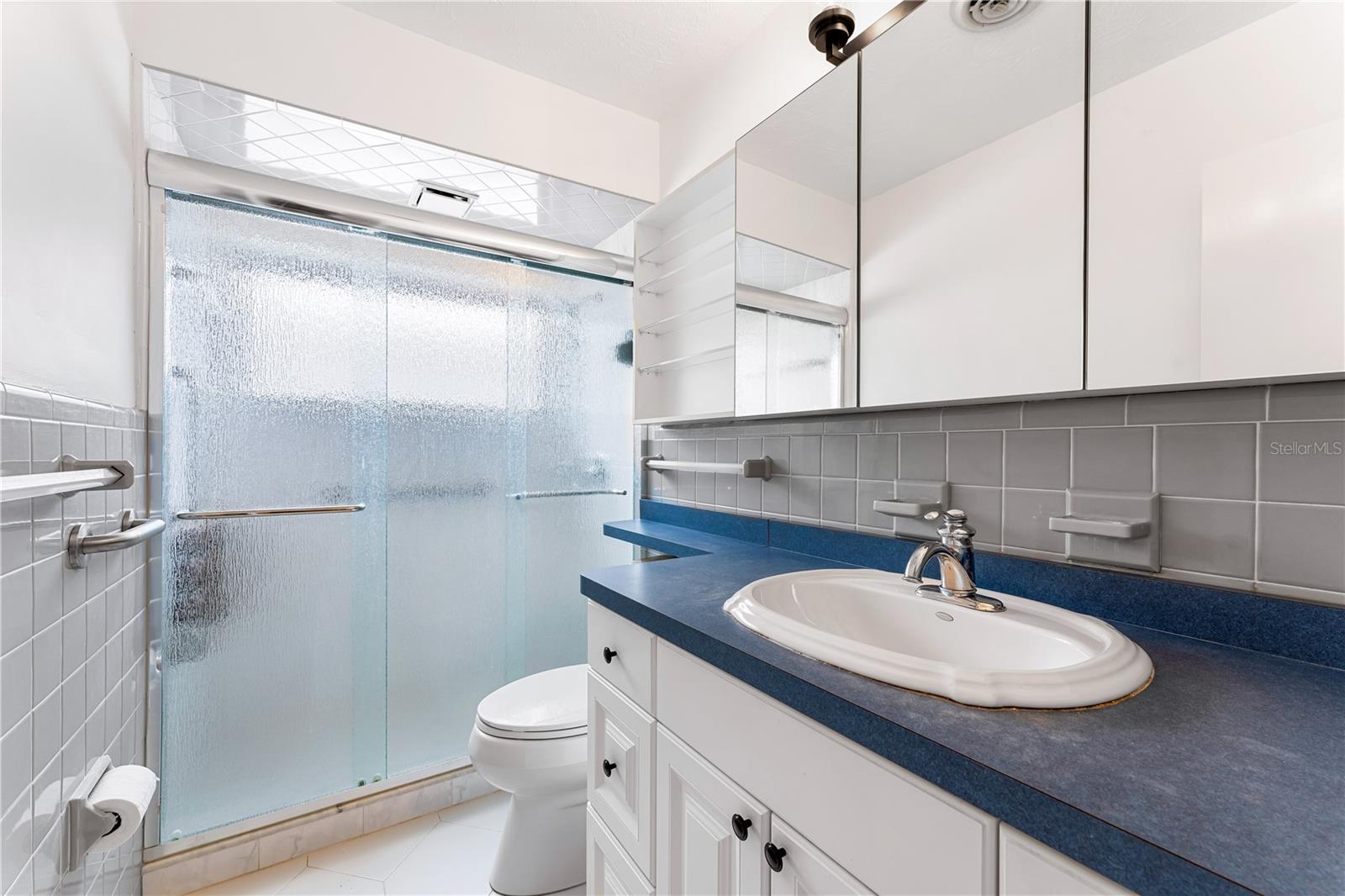 2225 ALICE RD, SARASOTA, FL, 34231