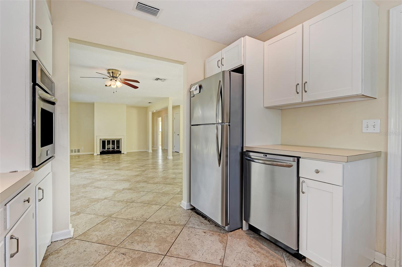 1225 DE NARVAEZ AVE, BRADENTON, FL, 34209