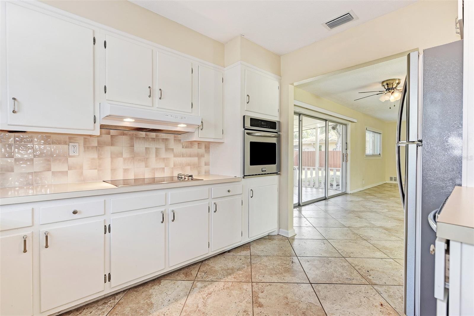 1225 DE NARVAEZ AVE, BRADENTON, FL, 34209