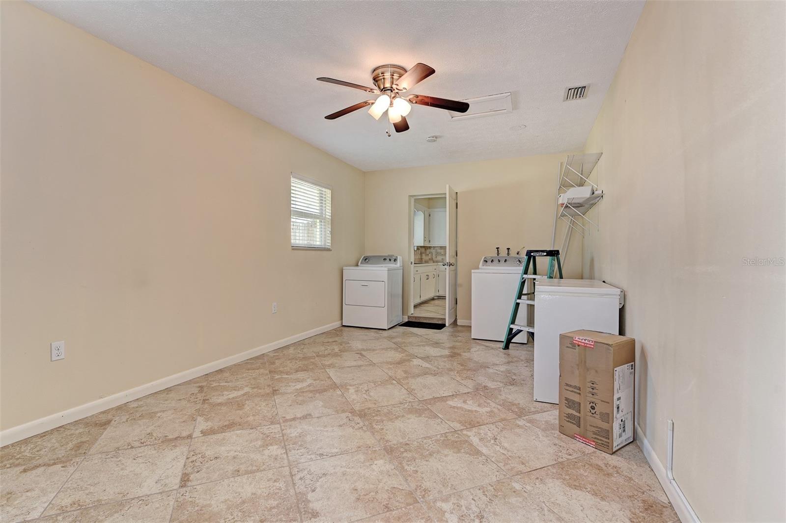 1225 DE NARVAEZ AVE, BRADENTON, FL, 34209