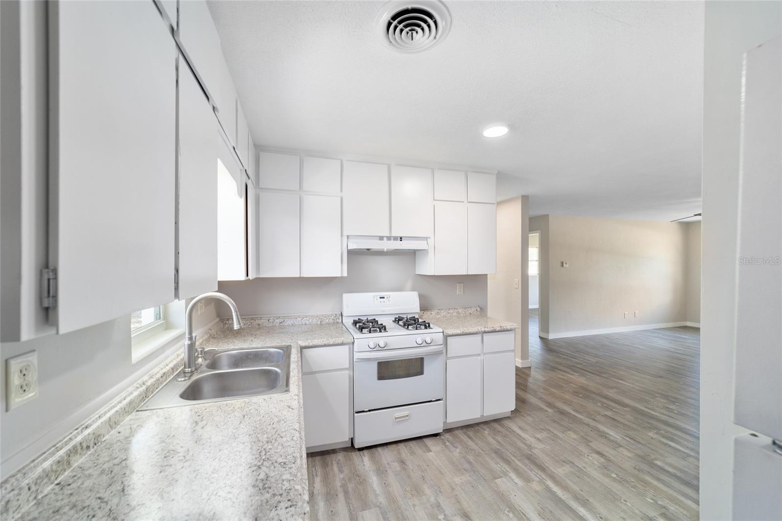 3028/3030 NE 7TH LN, OCALA, FL, 34470