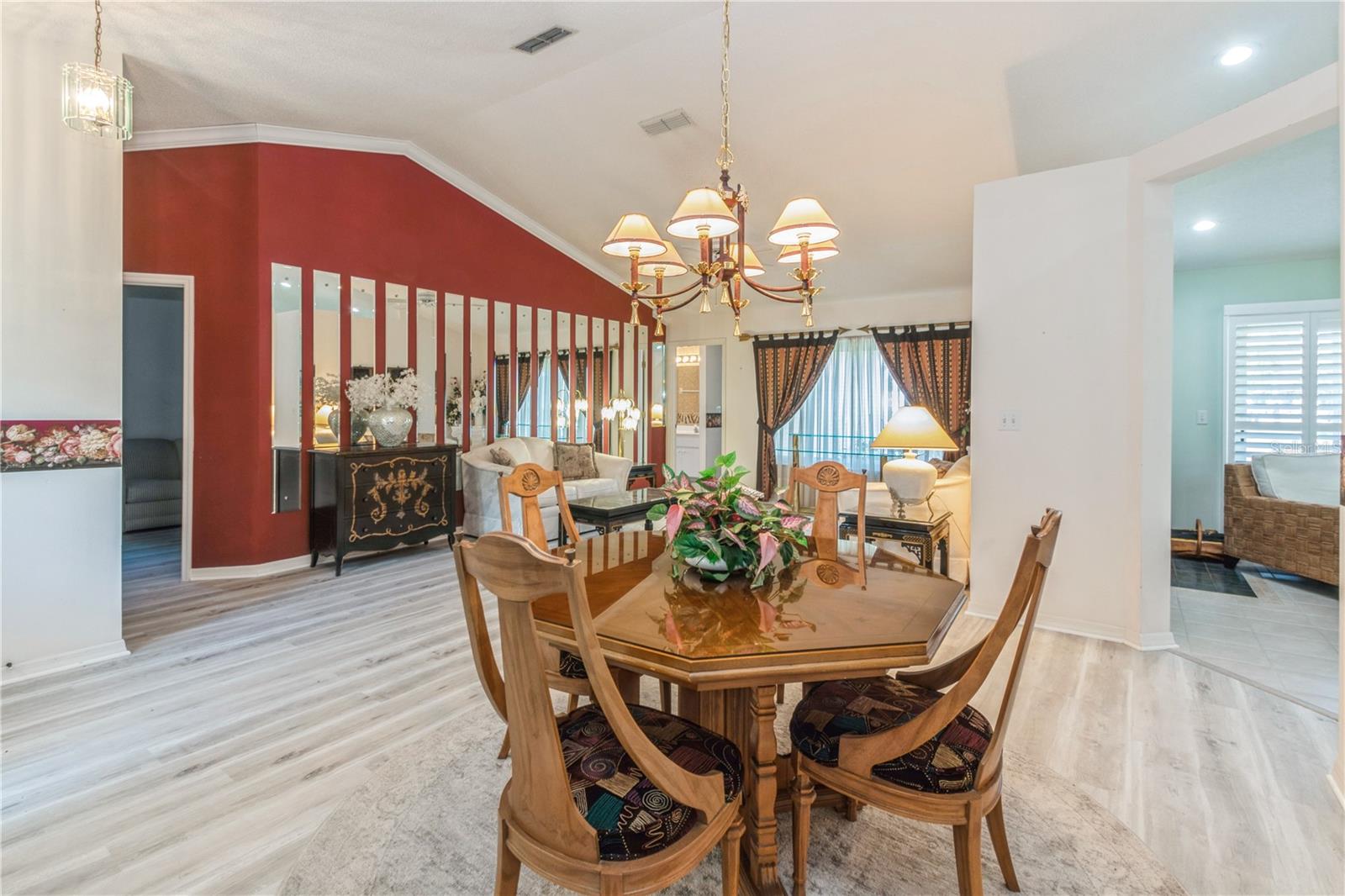 2137 SHERWOOD FOREST DR, ORANGE CITY, FL, 32763