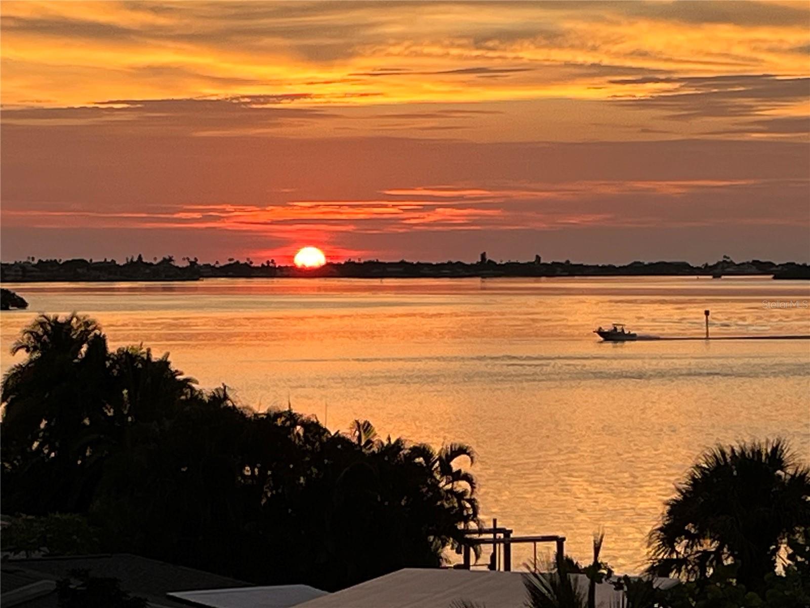 1860 N FORT HARRISON AVE #301, CLEARWATER, FL, 33755