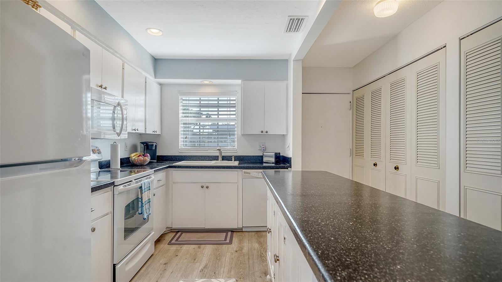 2634 GOLF COURSE DR #316, SARASOTA, FL, 34234