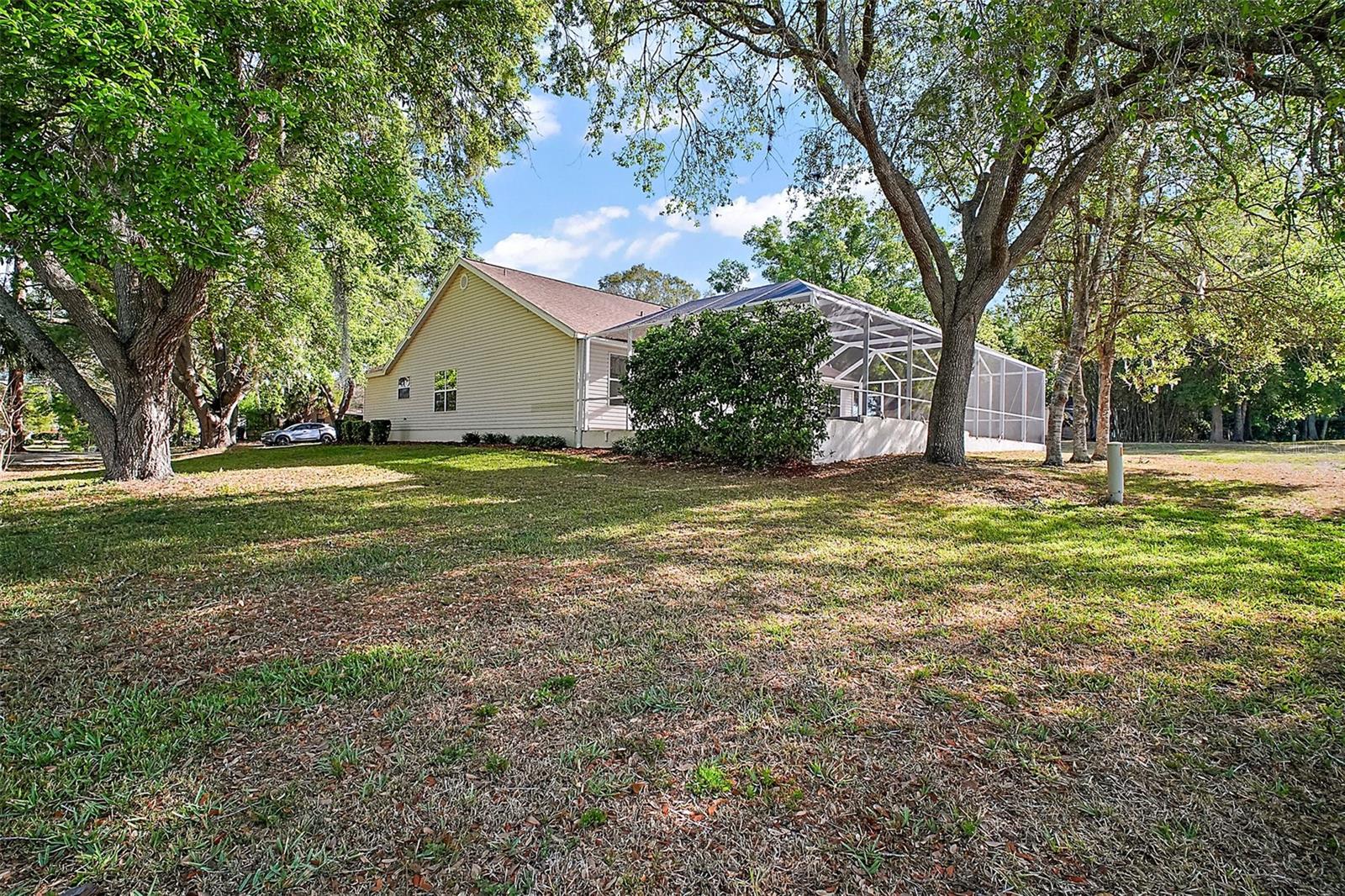 811 HARPER PL, LADY LAKE, FL, 32159